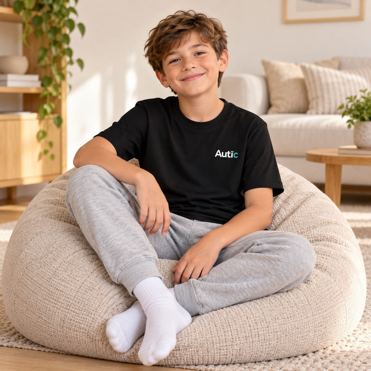 Autic Children Sensory-Friendly Black Bamboo T-Shirt Autic Designs