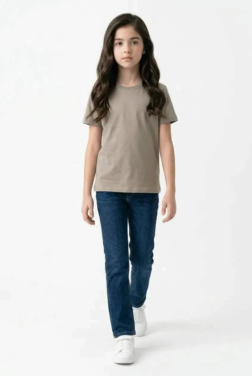 Children sensory-friendly taupe bamboo t-shirt with flat seams and relaxed fit